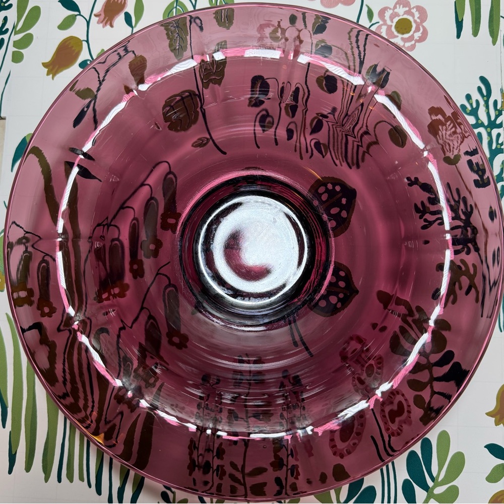 Vintage Amethyst Glass Center Piece Bowl